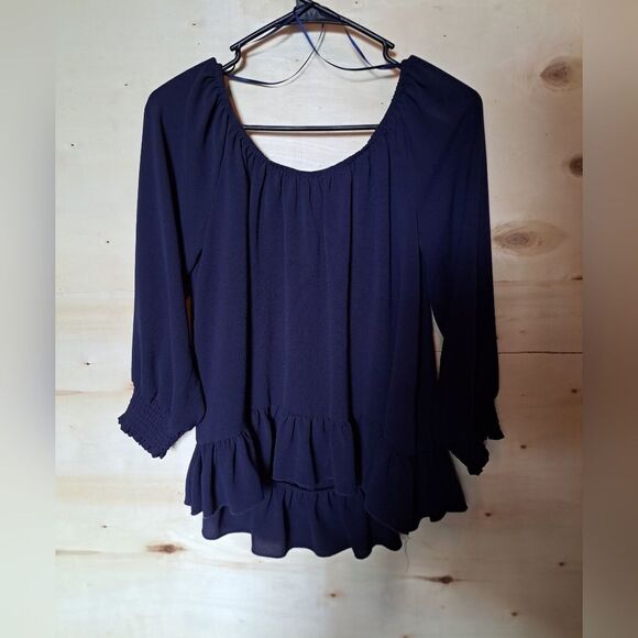 Lily White Blouse - Picture 1 of 9